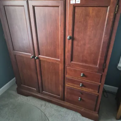 Sale Photo Thumbnail #376