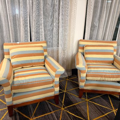 Set Striped matching chairs 