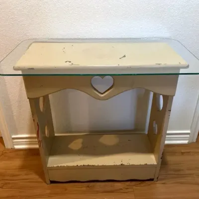 Small Wood Hearts Console Table W/Glass Top 
