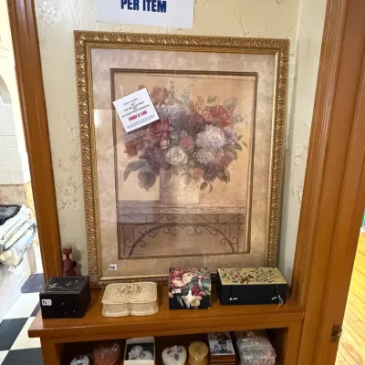 Estate sale photo
