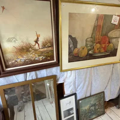 Estate sale photo