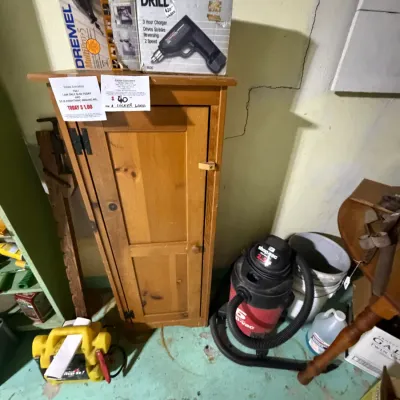 Estate sale photo