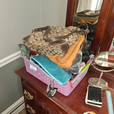 Sale Photo Thumbnail #148