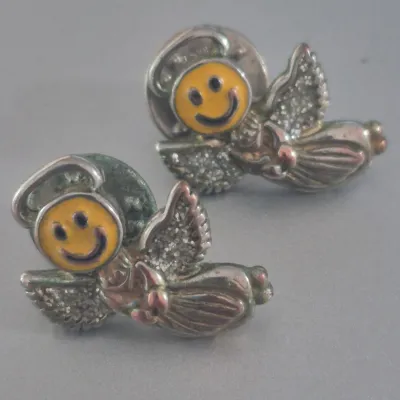 Sale Photo Thumbnail #61: Happy Face Guardian Angle Pins ~ pair
have your angel with you....and one for a friend, partner or loved one.