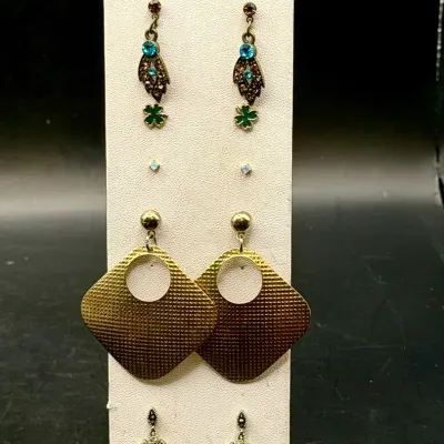 Adorable Earring Lot 