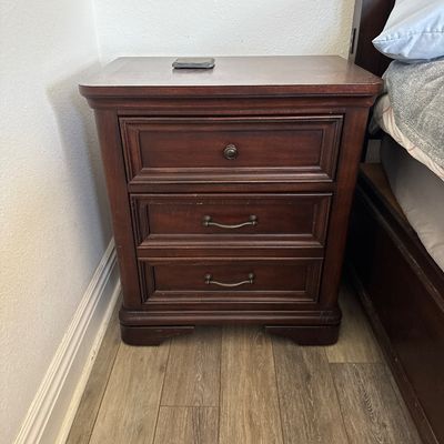 Sale Photo Thumbnail #532