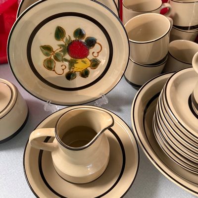Sale Photo Thumbnail #124: 8 place setting plus