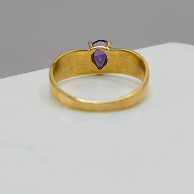 LOT 182: Pear Cut Amethyst Color Stone, SRB 14k Ring, 1.88g Tw, sz4.5