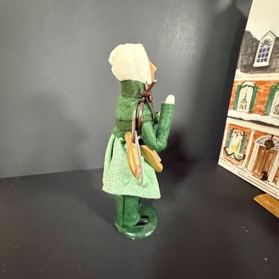 Sale Photo Thumbnail #383