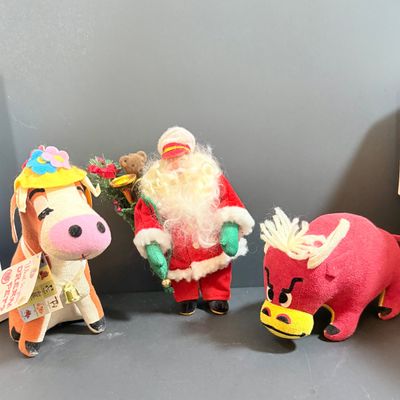 LOT 22: Vintage Style Plush Santa, and Dream Pets Bull and Cow