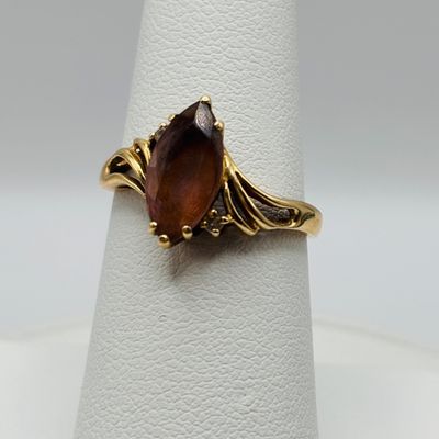 LOT 184: Marquise Cut Stone Romanza 14K Gold Ring 2.66g Tw, sz7