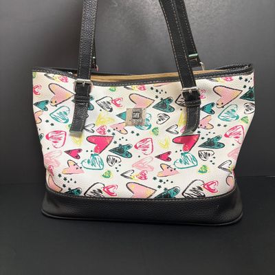 LOT 137: Stone Mountain Collection: Heart Print Bag & Blue/Tan Pasiley Crossbody