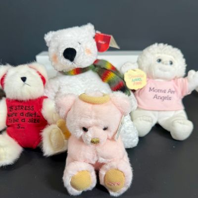 LOT 165: Dolls and Bears Including Boyds Bears, Russ, Ganz and More
