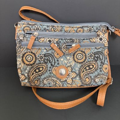 LOT 137: Stone Mountain Collection: Heart Print Bag & Blue/Tan Pasiley Crossbody