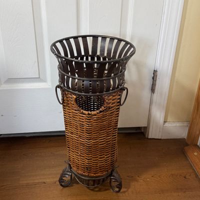 LOT 163: Metal and Wicker Umbrella Stand with Umbrellas