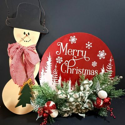 LOT 25: Primative-Style and Contemporary Wooden Christmas Signs, Plaques and Decor