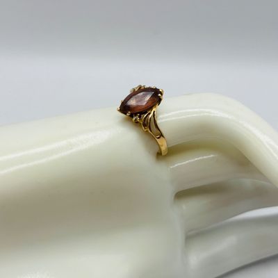 LOT 184: Marquise Cut Stone Romanza 14K Gold Ring 2.66g Tw, sz7