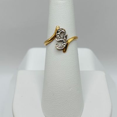 LOT 198: Initial G 14K Gold Ring 1.65g Tw sz 5.5