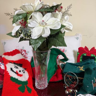 LOT 164: Large Assortment of Holiday Tea Towels, Napkins, Stockings Pillows Decor and More