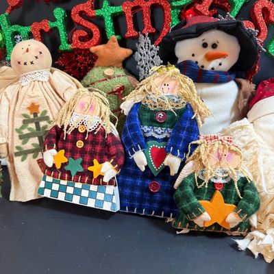 LOT 23: Large Assortment of Holiday Decor