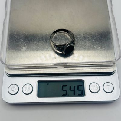 LOT 181: Vintage Oval Onyx 925 Sterling Silver Ring, 5.45g Tw, sz11