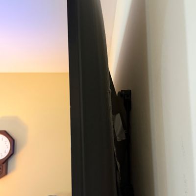 LOT 78: LG 70 TV with Remote