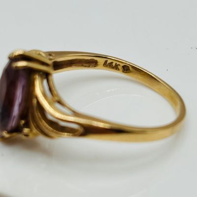 LOT 184: Marquise Cut Stone Romanza 14K Gold Ring 2.66g Tw, sz7