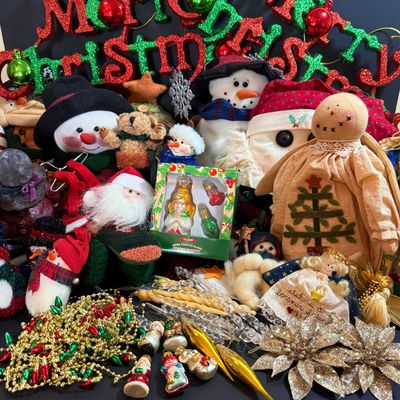 LOT 23: Large Assortment of Holiday Decor