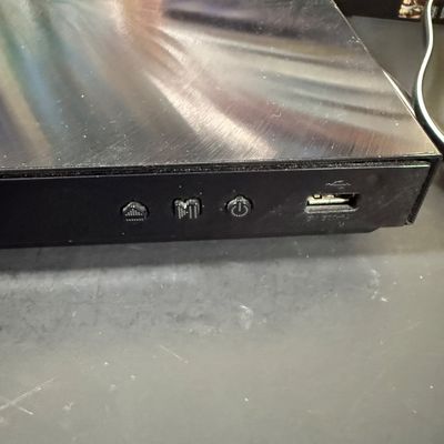 LOT 73: Samsung Blu-Ray Player BD-EM59C with a Large Selection of DVDs and 2 Blu-Rays - Including Unopened DVDs