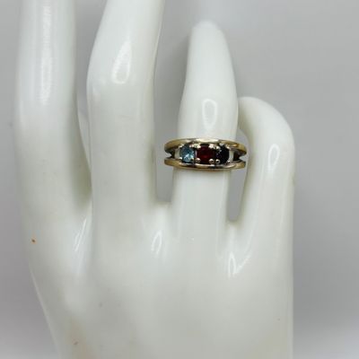 LOT 197: Mother's Ring 14K, 3.79g Tw, sz6.5