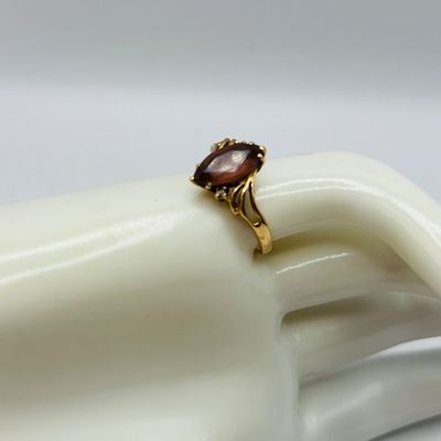 LOT 184: Marquise Cut Stone Romanza 14K Gold Ring 2.66g Tw, sz7
