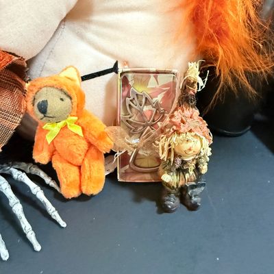 LOT 27: Collection of Halloween Decorations