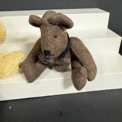 LOT 165: Dolls and Bears Including Boyds Bears, Russ, Ganz and More