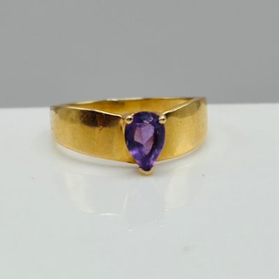 LOT 182: Pear Cut Amethyst Color Stone, SRB 14k Ring, 1.88g Tw, sz4.5