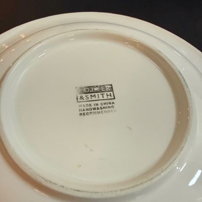 LOT 21: Collection of Christmas Plates and More Includng a Holiday Yankee Candle and Mirror Candle Plates
