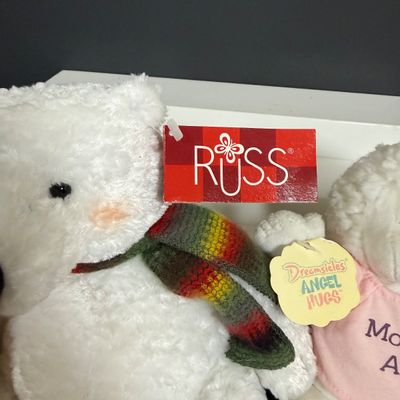 LOT 165: Dolls and Bears Including Boyds Bears, Russ, Ganz and More