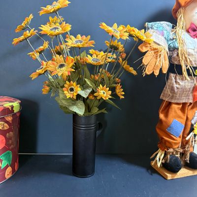 LOT 27: Collection of Halloween Decorations