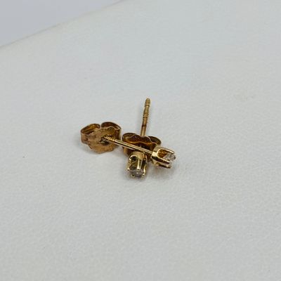 LOT 200: Petite 14K Diamond Earrings .40g Tw