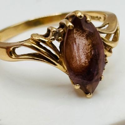LOT 184: Marquise Cut Stone Romanza 14K Gold Ring 2.66g Tw, sz7