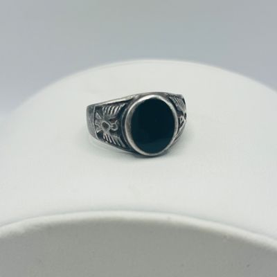 LOT 181: Vintage Oval Onyx 925 Sterling Silver Ring, 5.45g Tw, sz11