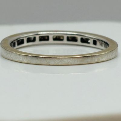 LOT 183: Slim Diamond Band Ring: 14K India, 2.08g TW, sz 7