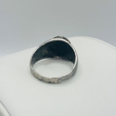 LOT 181: Vintage Oval Onyx 925 Sterling Silver Ring, 5.45g Tw, sz11