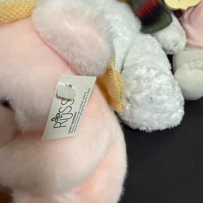 LOT 165: Dolls and Bears Including Boyds Bears, Russ, Ganz and More