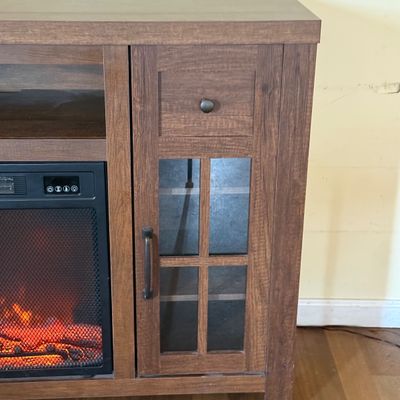 LOT 80: Wooden Media Stand with Electric Fireplace Heater