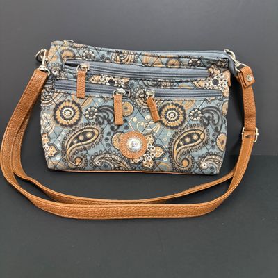 LOT 137: Stone Mountain Collection: Heart Print Bag & Blue/Tan Pasiley Crossbody