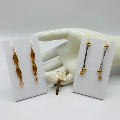 LOT 203: Heart Shaped Pendant w/Twisted Gold Tone Wire, Dangling Pierced Earrings & Gold Tone Crucifix