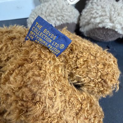 LOT 165: Dolls and Bears Including Boyds Bears, Russ, Ganz and More