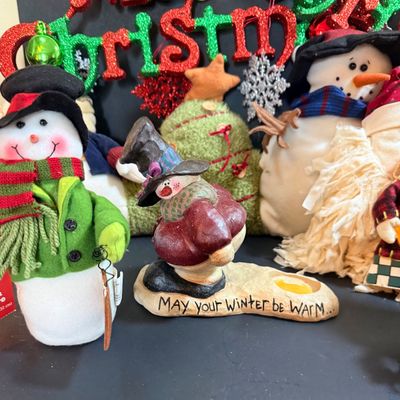 LOT 23: Large Assortment of Holiday Decor