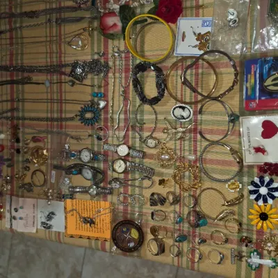 Sale Photo Thumbnail #243