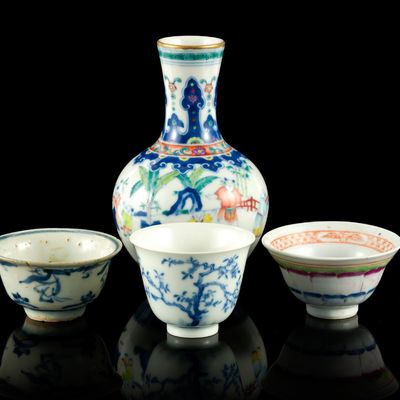 Sale Photo Thumbnail #104: 4 Chinese Porcelain Vessels